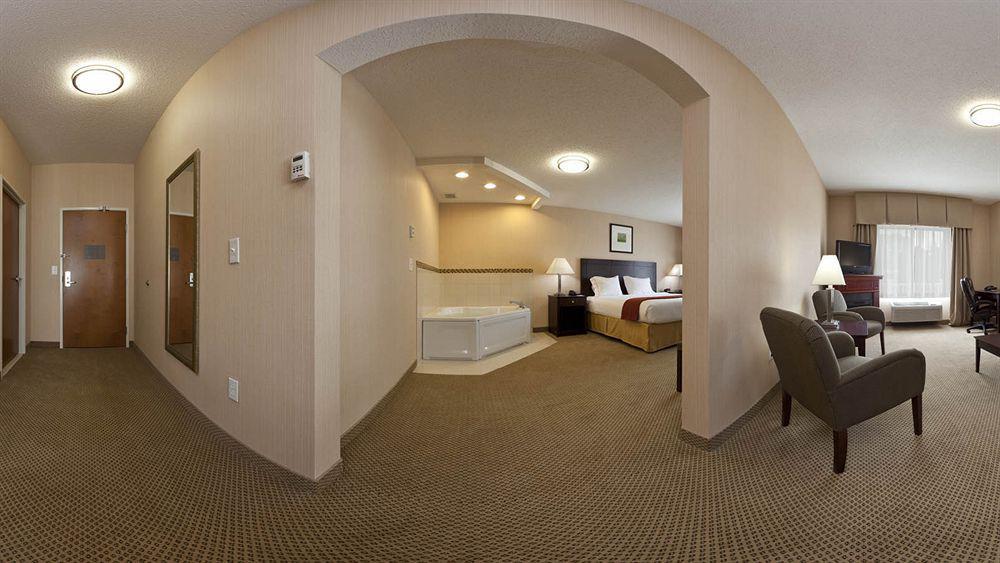 Holiday Inn Express Hotel & Suites Tipp City By Ihg Zewnętrze zdjęcie