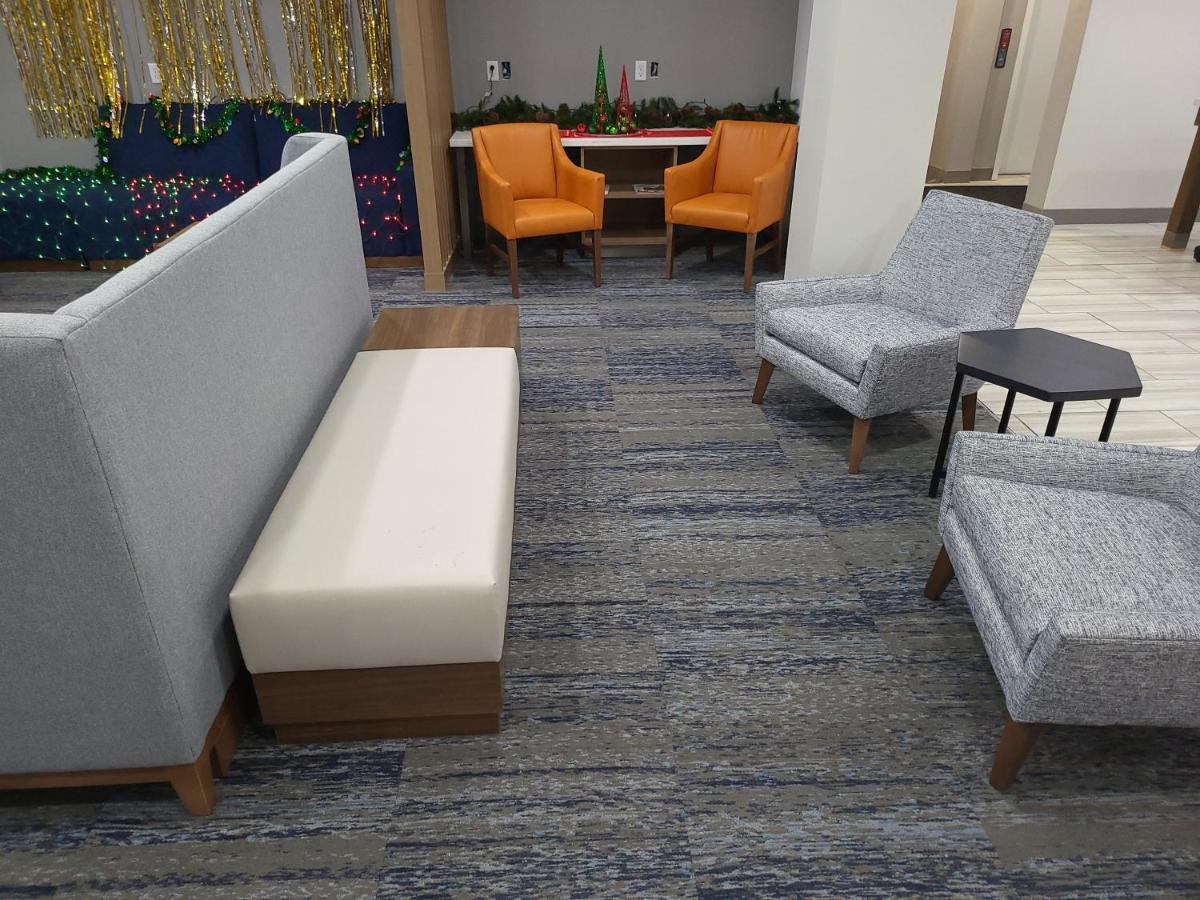 Holiday Inn Express Hotel & Suites Tipp City By Ihg Zewnętrze zdjęcie