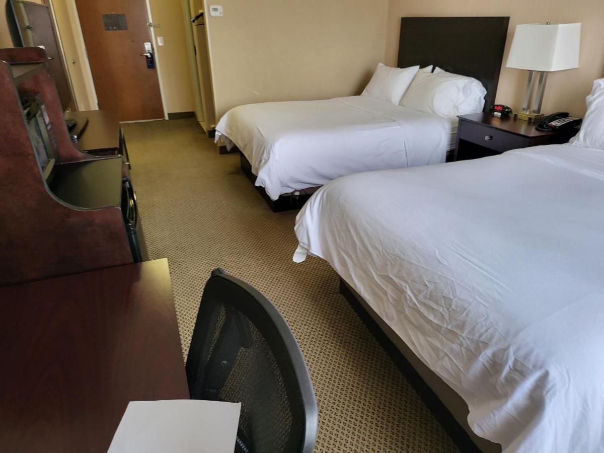 Holiday Inn Express Hotel & Suites Tipp City By Ihg Zewnętrze zdjęcie