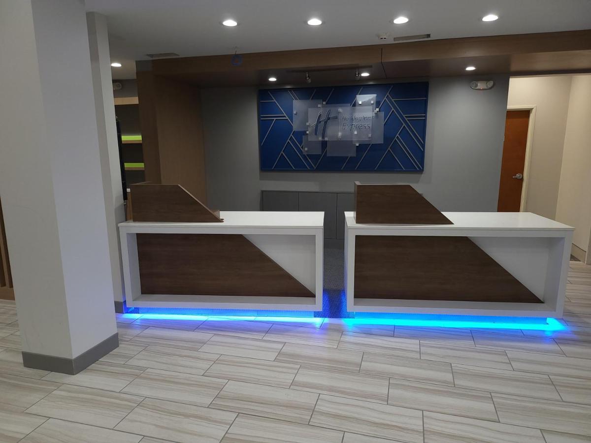 Holiday Inn Express Hotel & Suites Tipp City By Ihg Zewnętrze zdjęcie